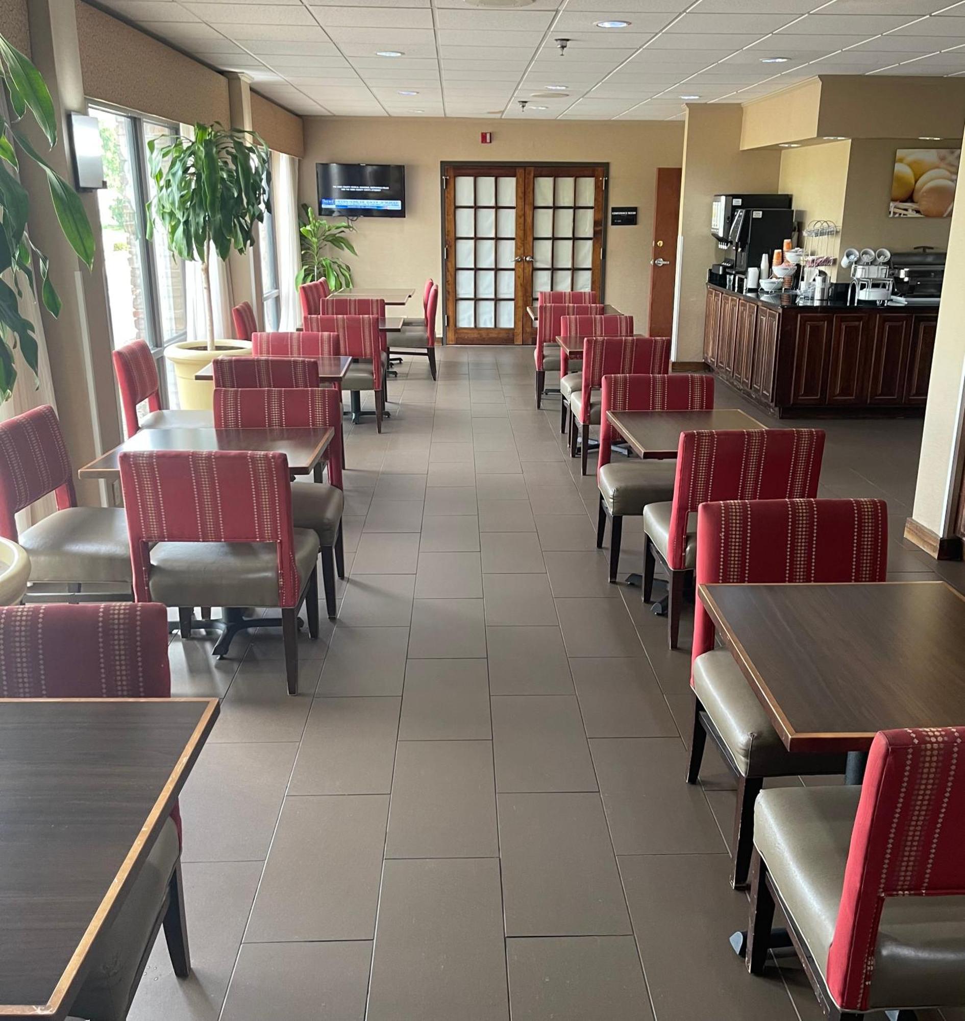 阿德莫尔套房康福特茵酒店 外观 照片